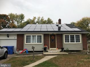 211 Dogwood Rd, Edgewater Park, NJ 08010