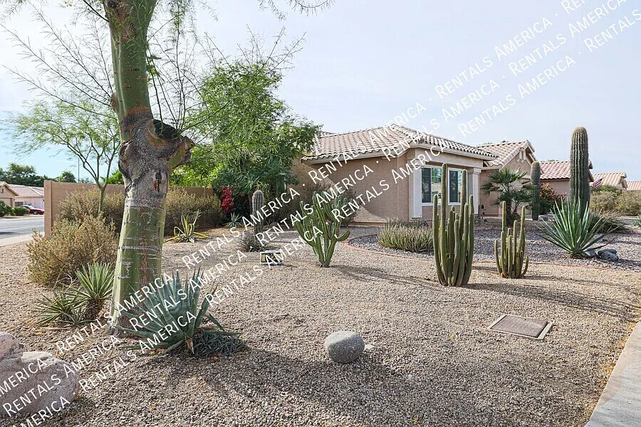 Photo 2 of 54 - 6325 W Potter Dr - Glendale, AZ Building Photo - 6325 W Potter Dr