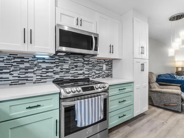 2883 CROSLEY Drive W #F, West Palm Beach, FL 33415