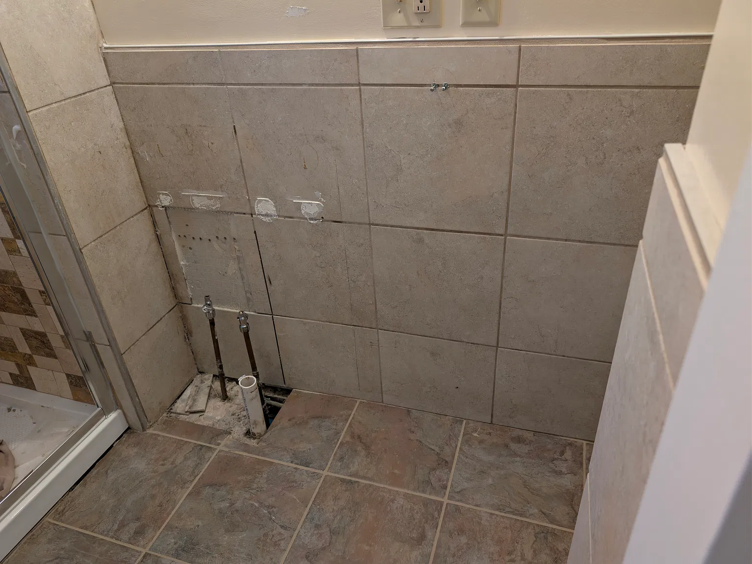 3 bed, $1,745 — Photo 2