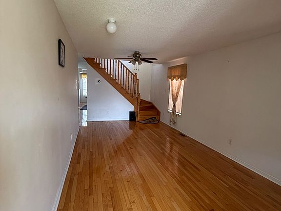 2nd image of 127 Brisdale Dr