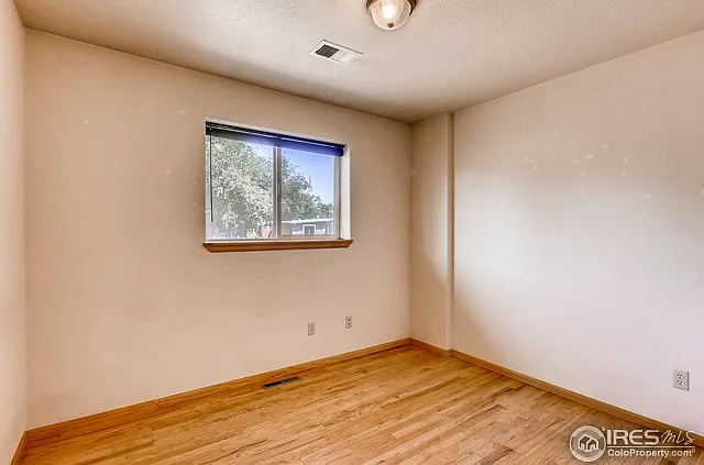 1017 Cragmore Dr — Photo 9