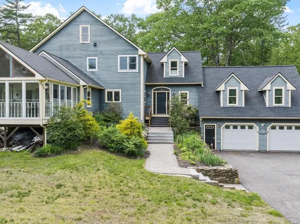 79 Tyler Rd, Townsend, MA 01469