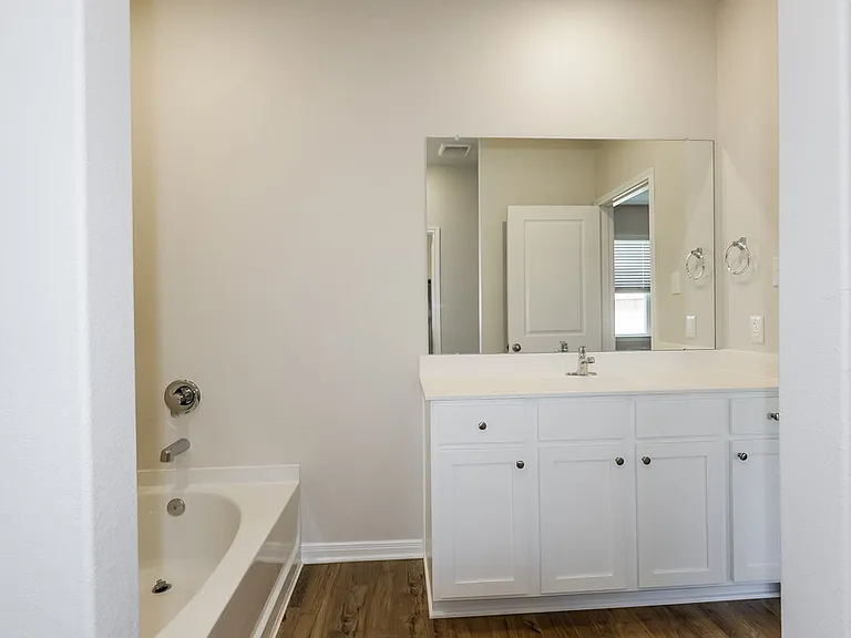 16431 Honeysuckle Hill Dr — Photo 15