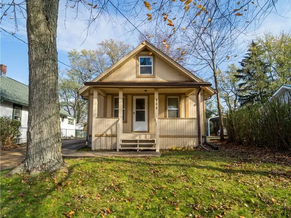 285 Pauline Ave, Akron, OH 44312