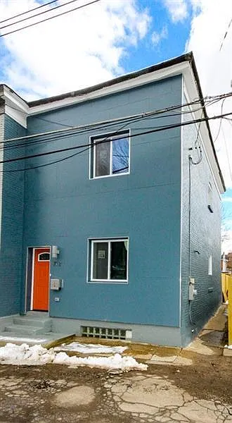 712 Portland Way photo 1