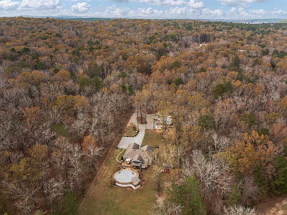 5th image of 18586 River Dr