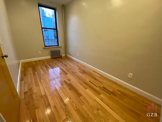 Rented by Avenues Real Estate | media 25