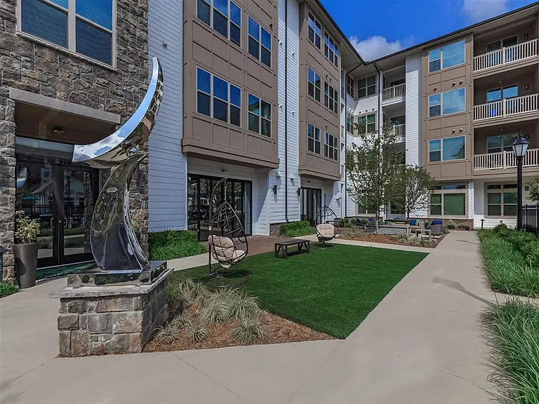 Berewick Pointe Apartments — Photo 38
