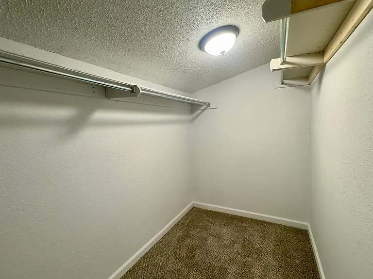 14002 Crossing Way E — Photo 23