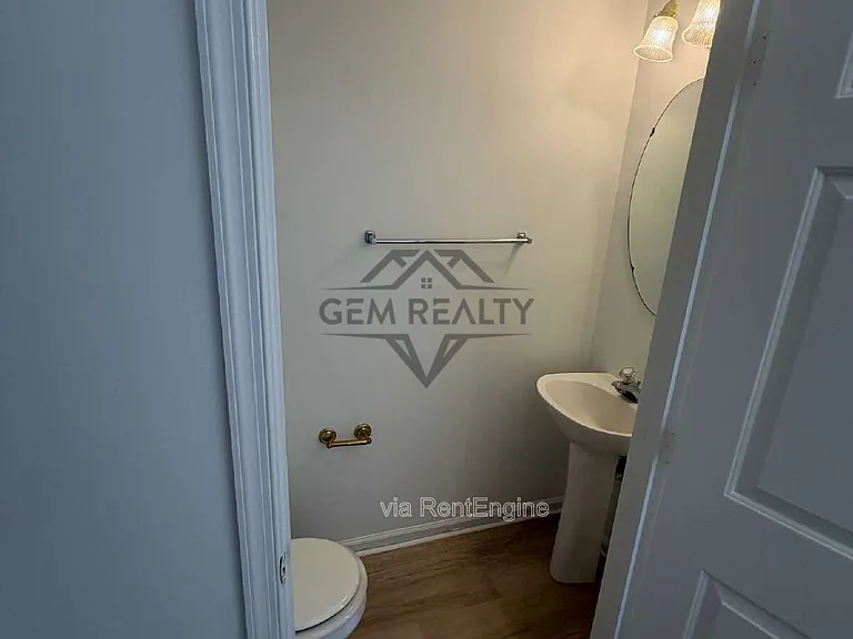 4710 Turnberry Dr — Photo 11