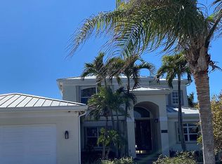 11 Harbour Dr S, Ocean Ridge, FL 33435