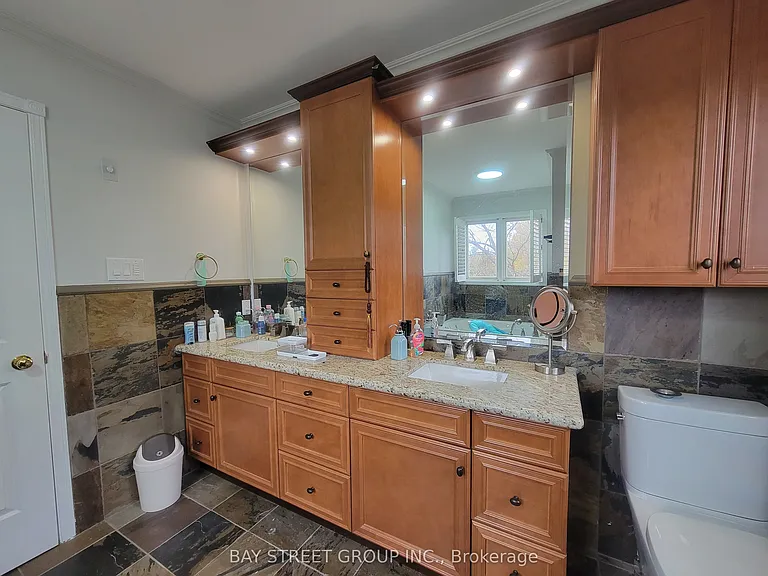 98 Brookeview Dr — Photo 40