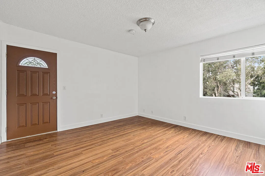 Studio, 1.0 bath, 300 sqft, $2,200 — Photo 4