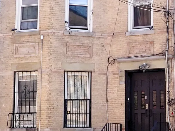 11 Milford Street image 1 of 25