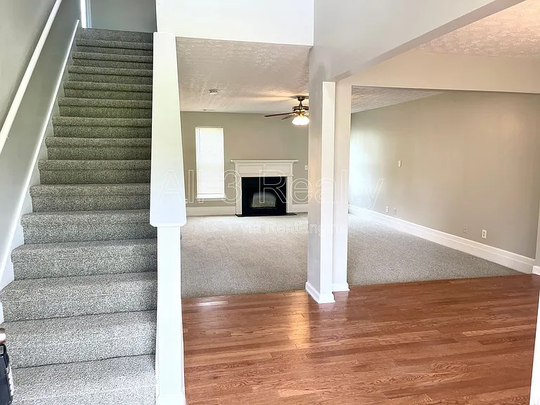 225 Forrest Ln — Photo 2