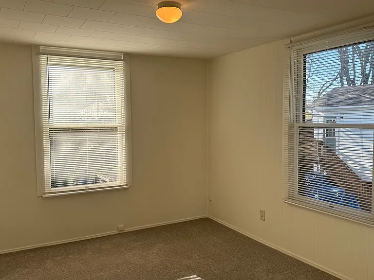 612-618 NE Stanton St #614 — Photo 17