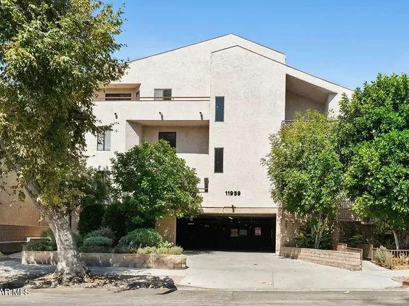 11939 Weddington St Unit 310, Valley Village, CA 91607