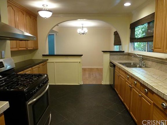 4th image of 22135 Costanso St