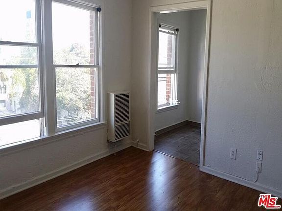 2nd image of 636 S Cochran Ave
