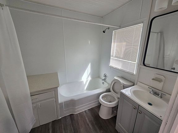 5th image of 4819 Morris Ave