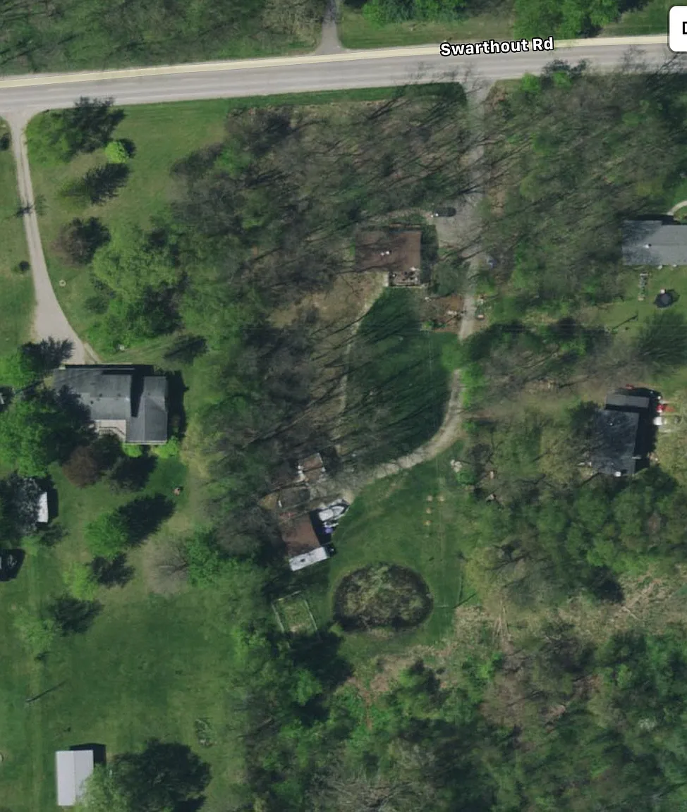 3104 Swarthout Rd photo 1