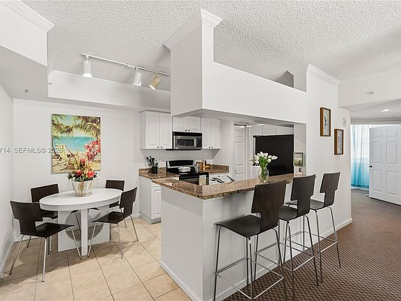 4th image of 17100 N Bay Rd APT 1301