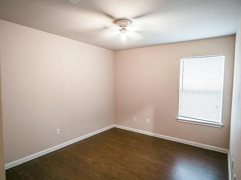 111 Carriage Way — Photo 6