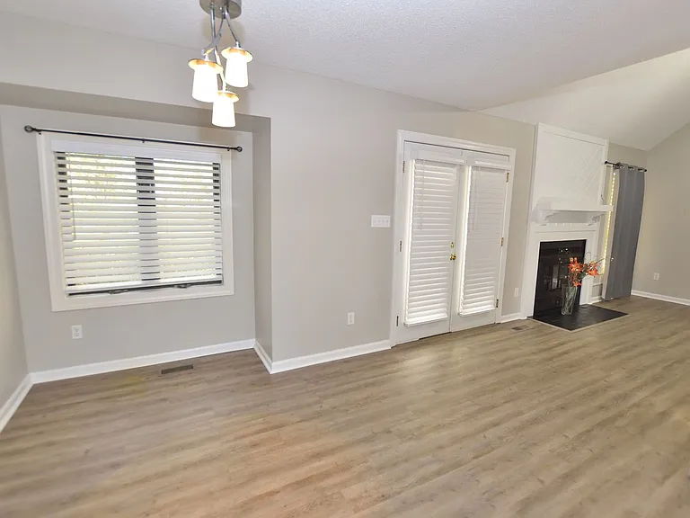 28 Winders Creek Dr — Photo 8