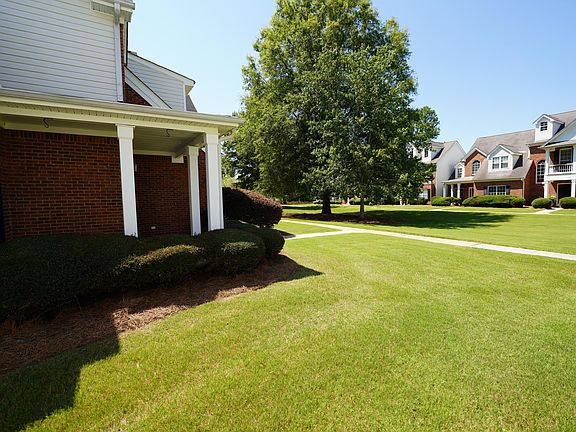 Sideview of Townhome