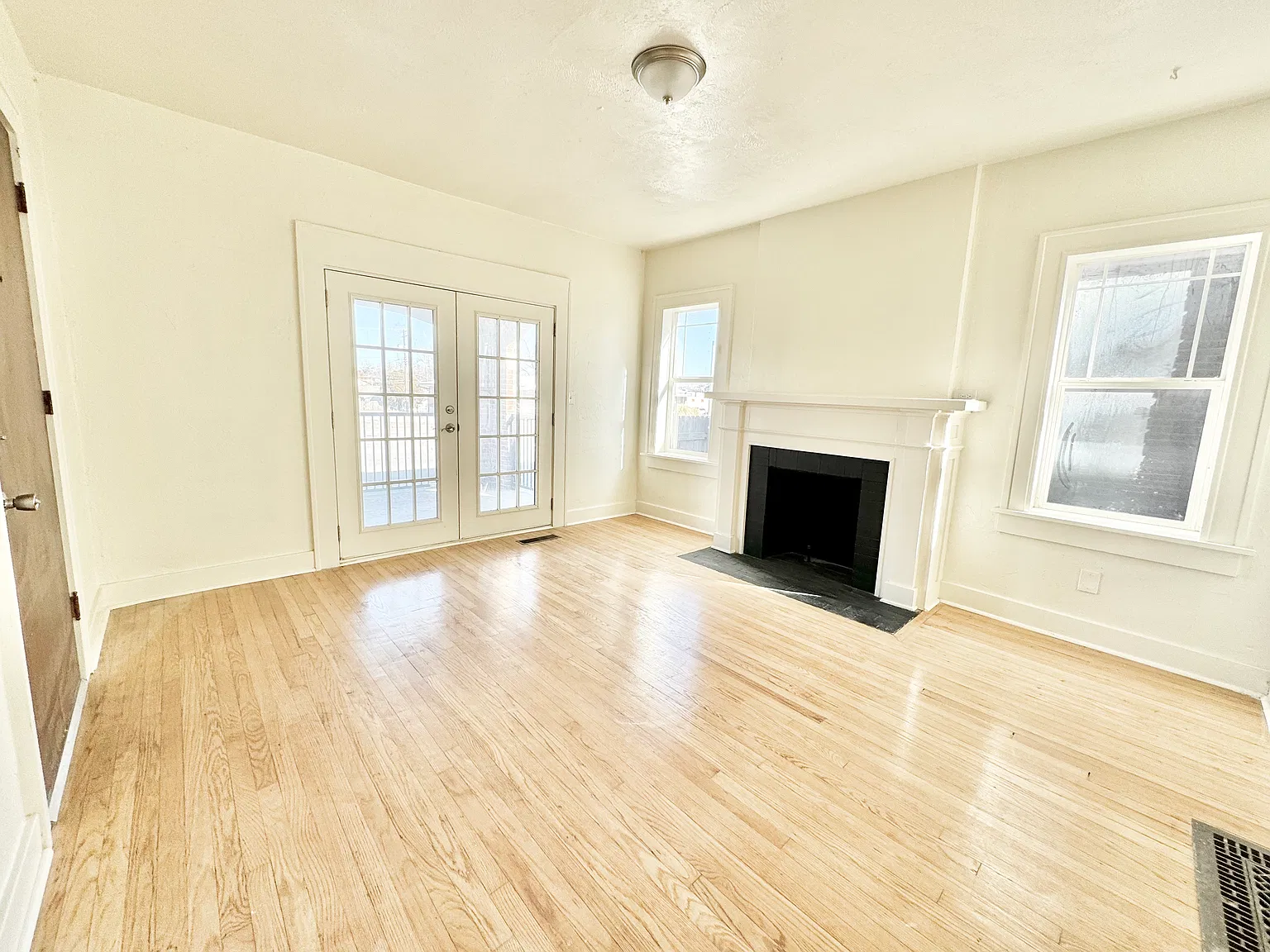 1 bed, 875 sqft, $1,095 — Photo 3