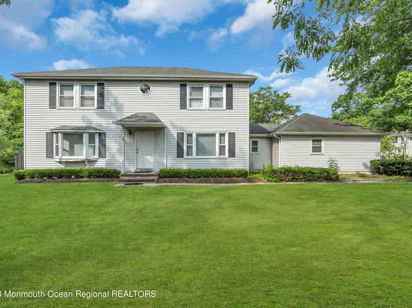 163 Colonial Drive, Lakewood, NJ 08701