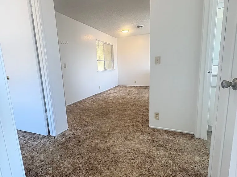 1590 Alfred Way — Photo 26