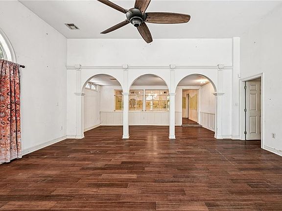 3rd image of 73114 Military Rd