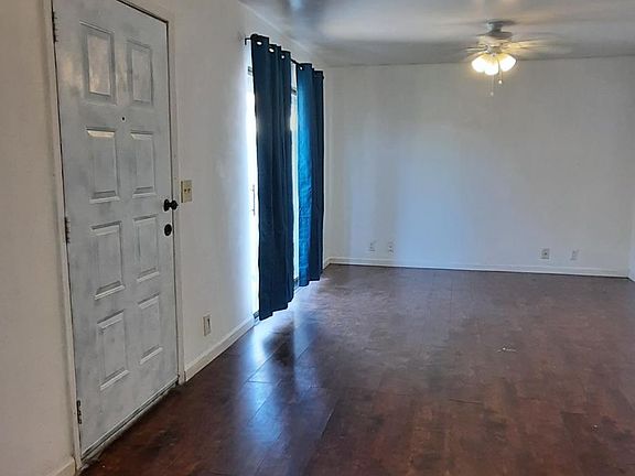 2nd image of 286 W Palomino Dr Unit 145