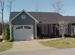 803 Settlers Ln APT A, Greensboro, NC 27410