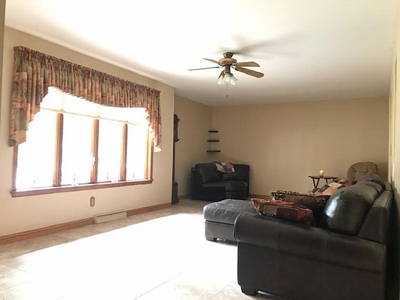 4th image of 269 Cass River Dr