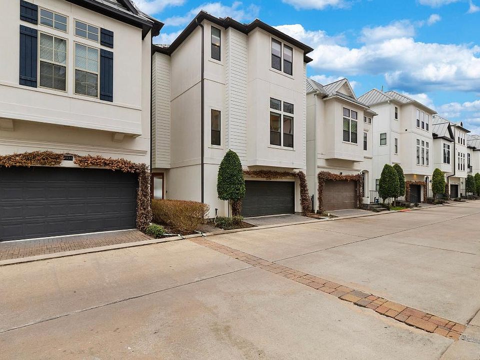 1st image of 8833 Lakeshore Bend Dr
