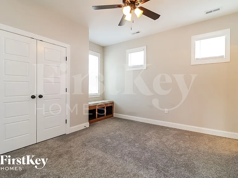377 Ashley Woods Ct — Photo 8