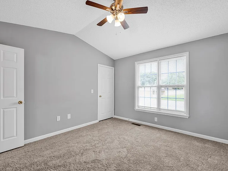 500 Jackson Park Rd — Photo 27