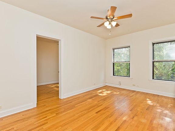 5th image of 4440 N Wolcott Ave APT 301