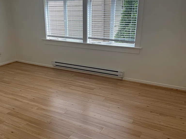 3371 Chesterfield Ave #102 — Photo 2