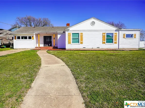 1109 Waco St, Gatesville, TX 76528