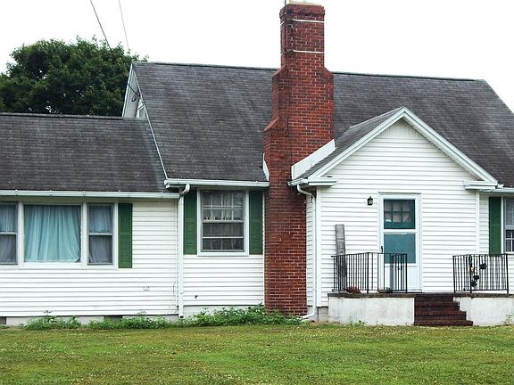 3rd image of 5548 S Main St