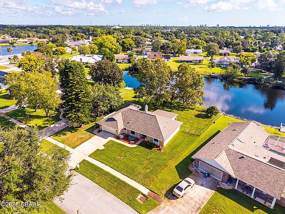 4th image of 806 Black Duck Dr