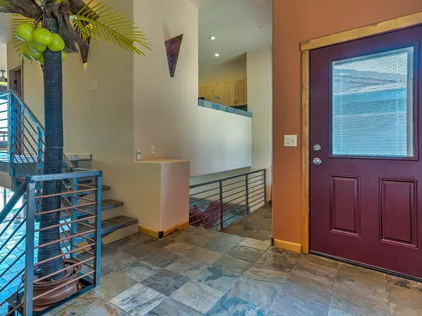 3654 Mitchell Dr, Santa Clara, UT 84765