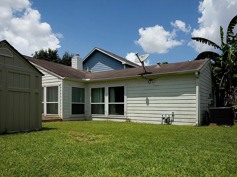 7219 Caddo Lake Ln — Photo 16