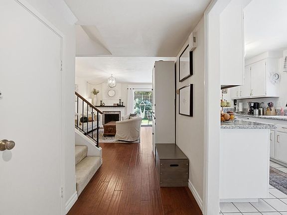 4th image of 8979 Capcano Rd