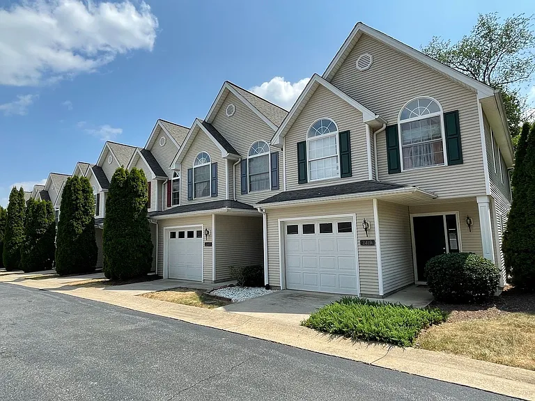 2415 Avonlea Ln — Photo 21
