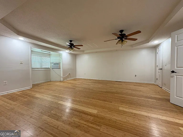 94 Harris Dr — Photo 7